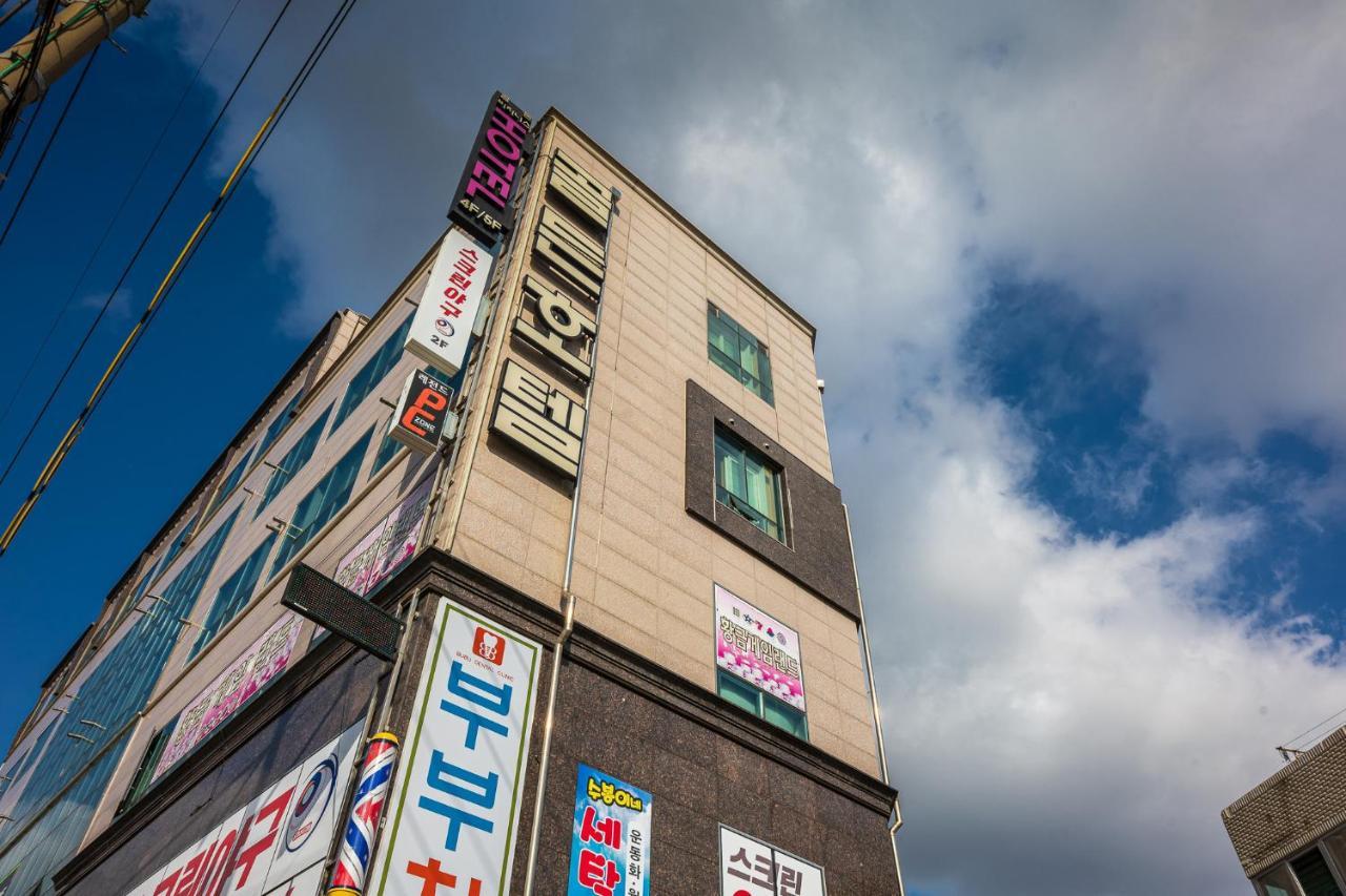 Golden Business Hotel Seosan Exterior foto